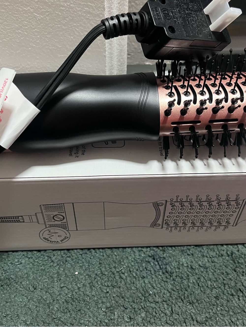 Black and Rose Gold Hot Air Round Brush Styler - Picture 2 of 2